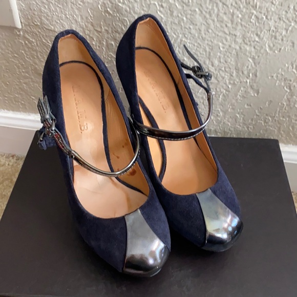 LAMB - Picture 1 of 4